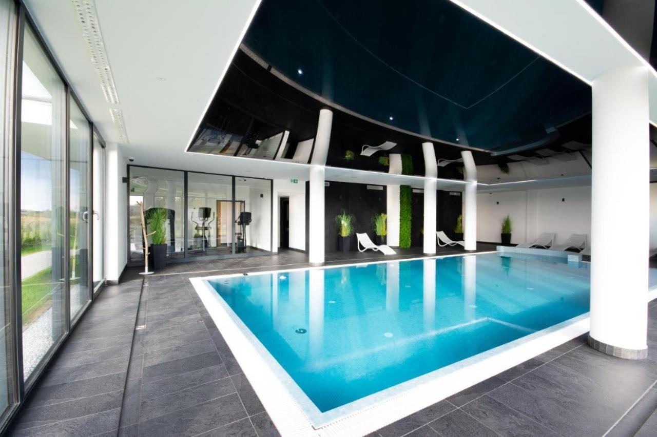 Westin House No 407 Apartment
